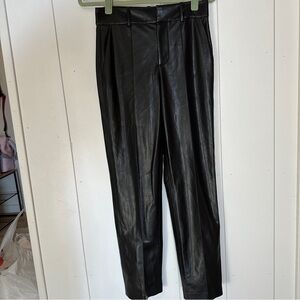 Alice + Olivia Ming Faux Leather Pant in Black Women’s Size 2